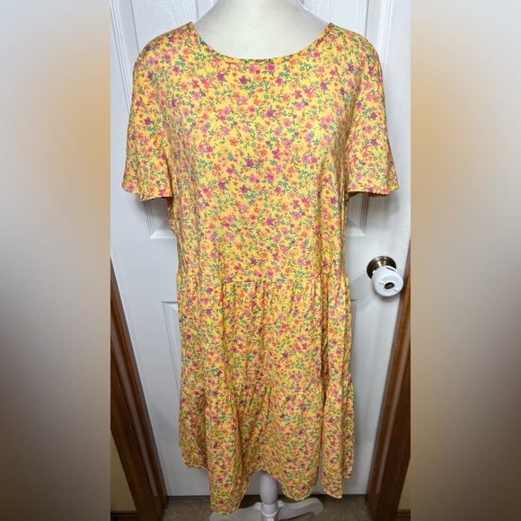Time and Tru Dresses & Skirts - (NWOT) Time and Tru Midi Dress Knee Length Short Sleeve Yellow Cottage Country L